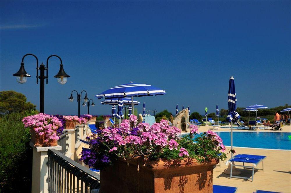 Hotel Baia Del Porto Budoni Esterno foto