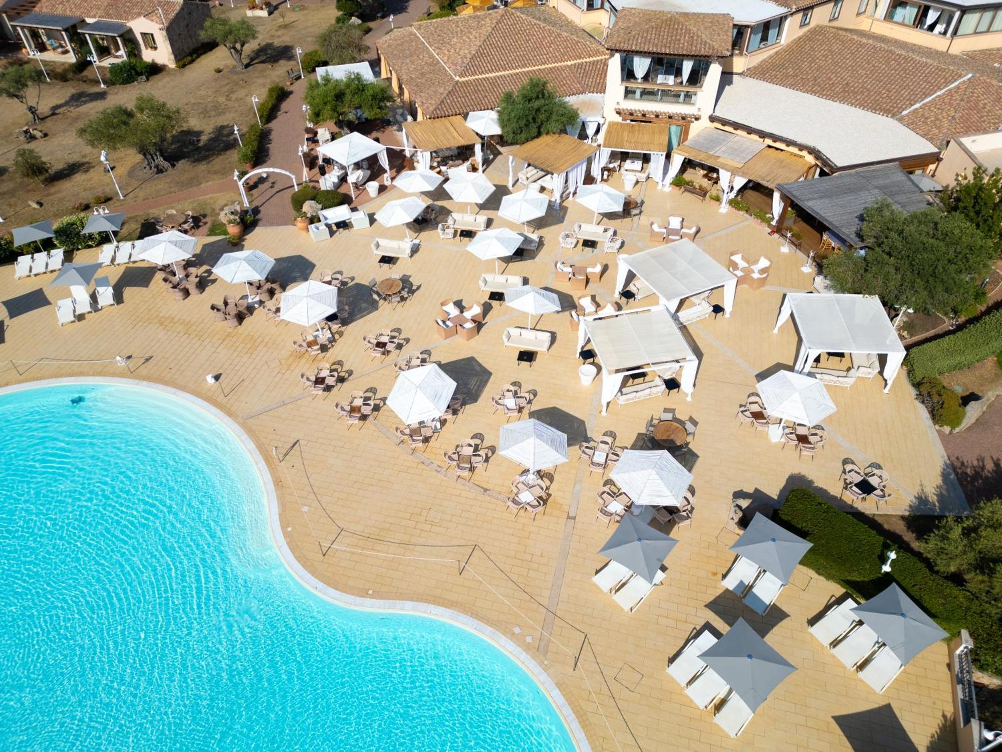Hotel Baia Del Porto Budoni Esterno foto