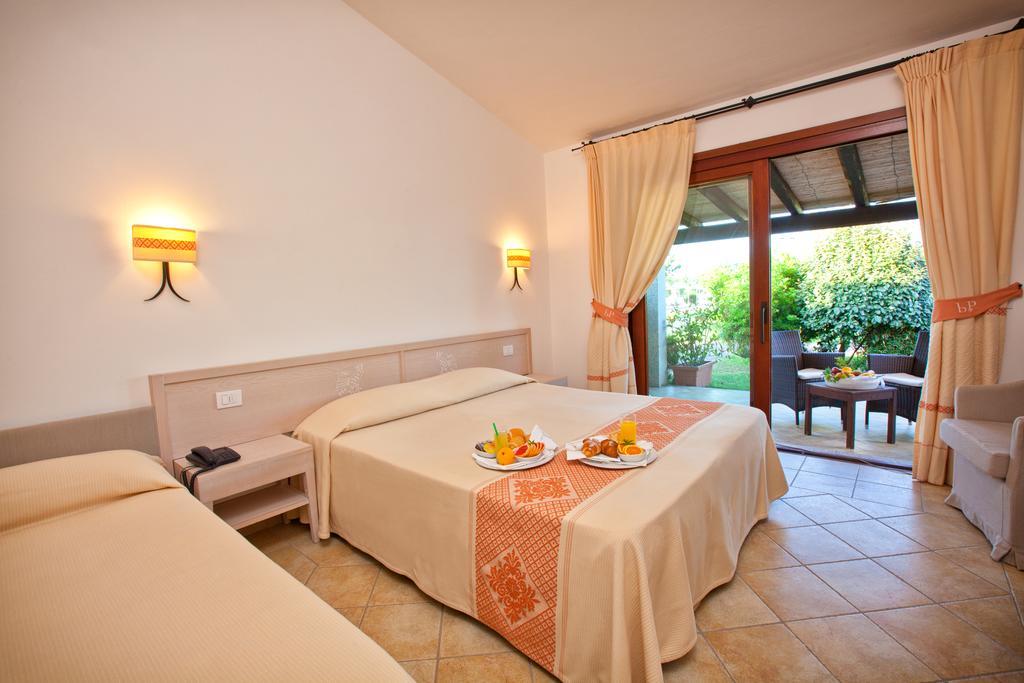 Hotel Baia Del Porto Budoni Esterno foto