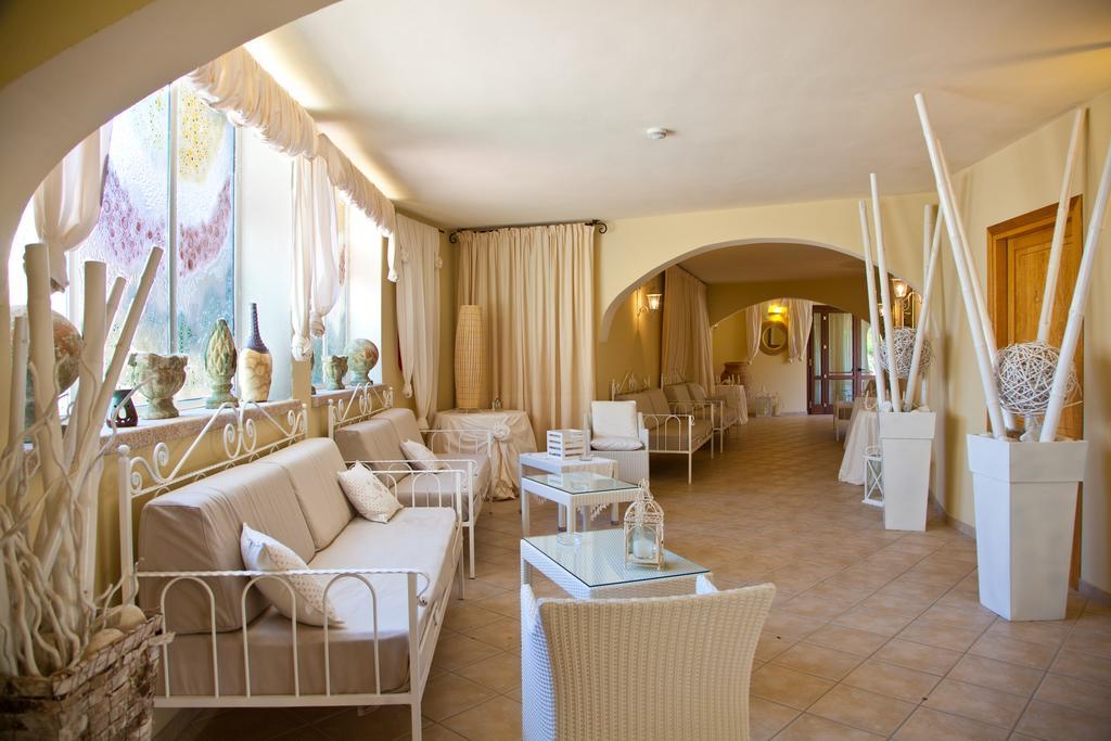 Hotel Baia Del Porto Budoni Esterno foto